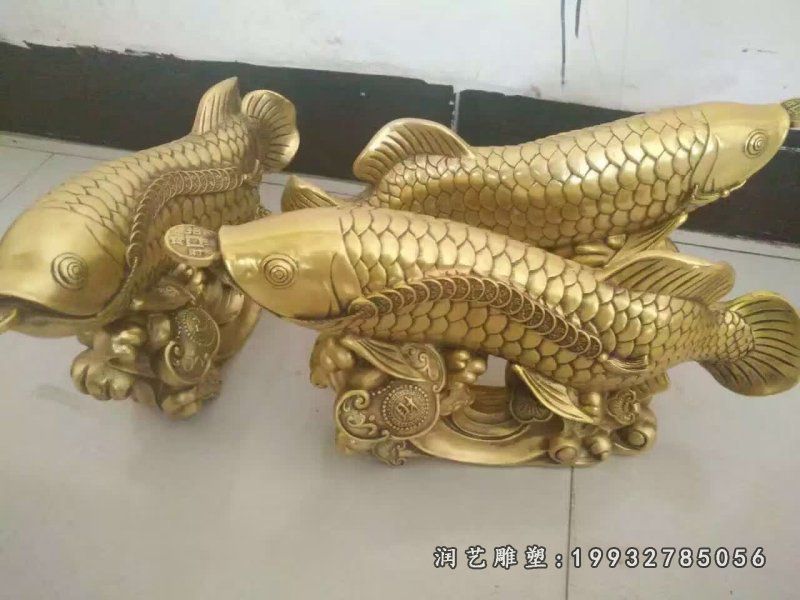 铜雕鱼动物医院雕塑