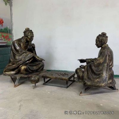 步行街下棋人物铜雕