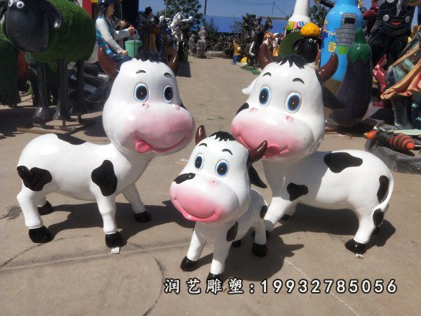 草坪玻璃钢奶牛动物雕塑