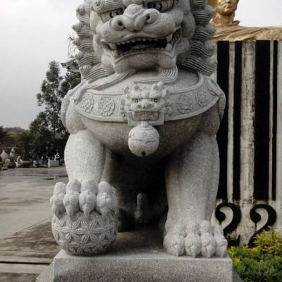 企业狮子动物石雕