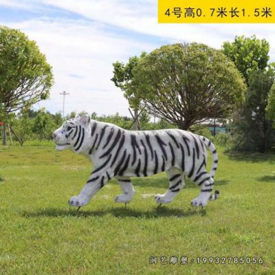 街道玻璃钢老虎雕塑